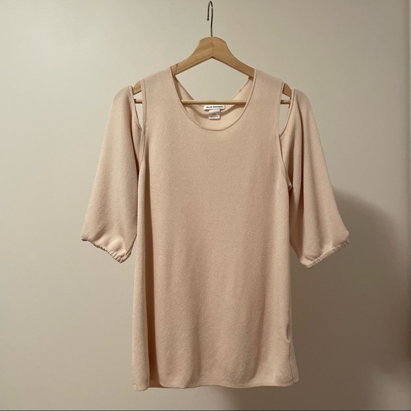 Club Monaco Tops - Club Monaco Cold Shoulder Knit Blouse with 3/4 Sleeve Tunic in Light Pink